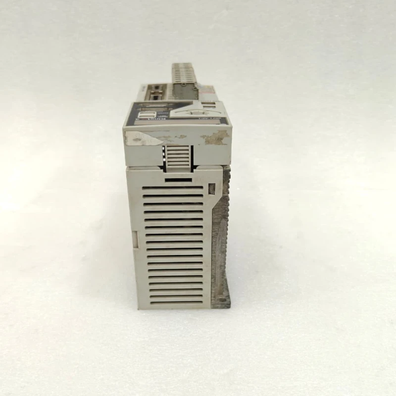 Allen Bradley 2071-AP1 Kinetix 3 Servo Drive | 100W Single Axis AC Servo Drive thumbnail 4