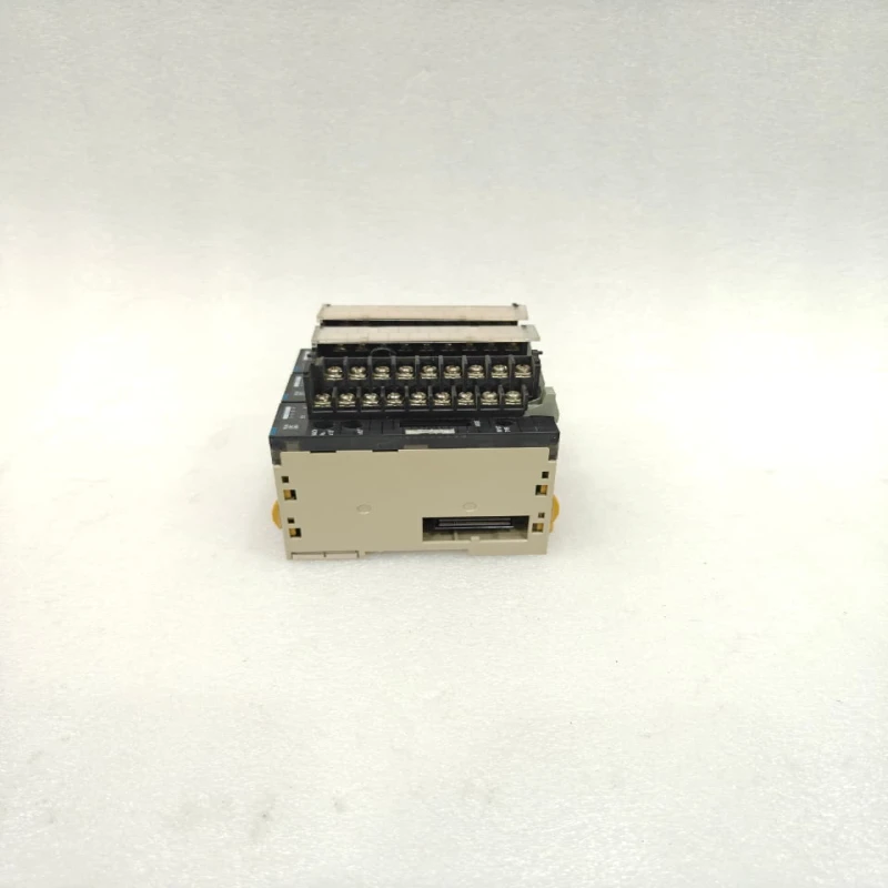 Omron CJ1W-TC002 Temperature Control Unit | PLC Temperature Control Module thumbnail 4
